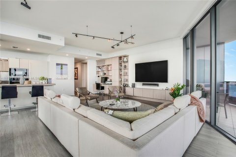 Condo in Miami, Florida, 3 bedrooms  № 1821840 - photo 6