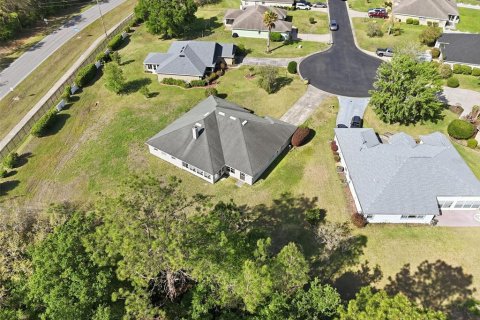 House in Ocala, Florida 4 bedrooms, 279.54 sq.m. № 2234737 - photo 5
