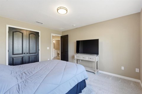 House in Ocala, Florida 4 bedrooms, 279.54 sq.m. № 2234737 - photo 11