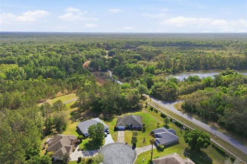 House in Ocala, Florida 4 bedrooms, 279.54 sq.m. № 2234737 - photo 4