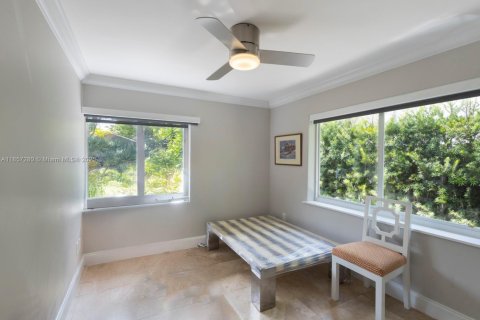 House in Key Biscayne, Florida 5 bedrooms, 225.66 sq.m. № 1980916 - photo 24