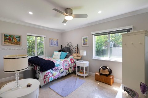 House in Key Biscayne, Florida 5 bedrooms, 225.66 sq.m. № 1980916 - photo 19