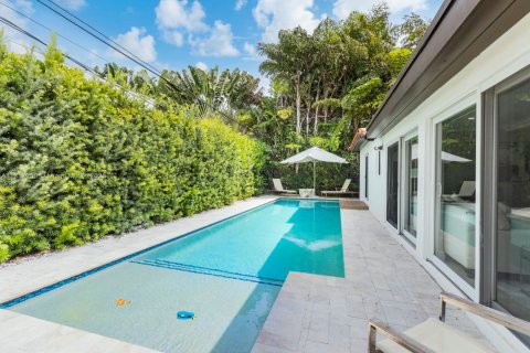 House in Key Biscayne, Florida 5 bedrooms, 225.66 sq.m. № 1980916 - photo 29