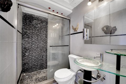 Купить кондоминиум в Холливуд, Флорида 2 спальни, 60.39м2, № 1958290 - фото 18