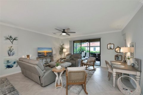 Villa ou maison à vendre à Bradenton, Floride: 4 chambres, 187.29 m2 № 2396884 - photo 10