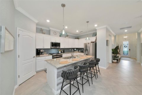 Villa ou maison à vendre à Bradenton, Floride: 4 chambres, 187.29 m2 № 2396884 - photo 7