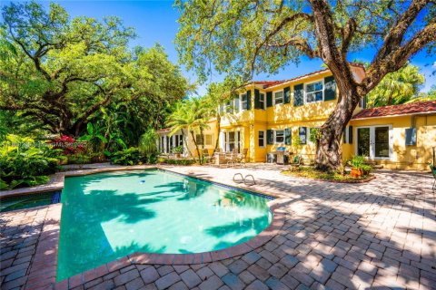 House in Miami, Florida 4 bedrooms, 305.65 sq.m. № 1741365 - photo 8