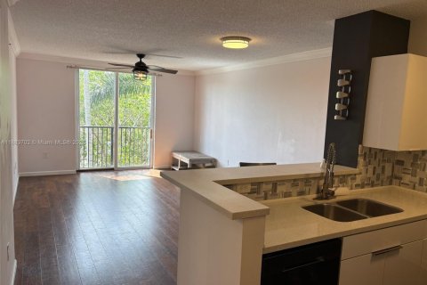 Condominio en venta en Hollywood, Florida, 1 dormitorio, 68.38 m2 № 1929860 - foto 5