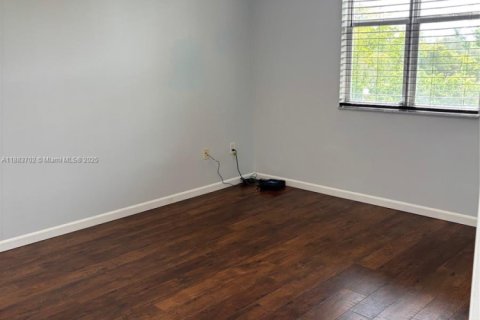 Condominio en venta en Hollywood, Florida, 1 dormitorio, 68.38 m2 № 1929860 - foto 12
