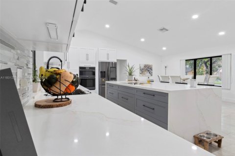 Villa ou maison à vendre à Tamarac, Floride: 3 chambres, 184.69 m2 № 1836206 - photo 12
