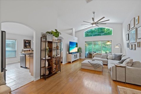 House in Tampa, Florida 3 bedrooms, 177.16 sq.m. № 1858250 - photo 7