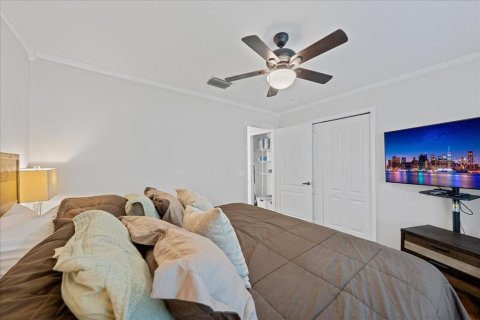 House in Tampa, Florida 3 bedrooms, 177.16 sq.m. № 1858250 - photo 26