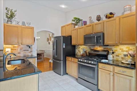 House in Tampa, Florida 3 bedrooms, 177.16 sq.m. № 1858250 - photo 12