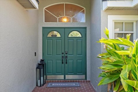 House in Tampa, Florida 3 bedrooms, 177.16 sq.m. № 1858250 - photo 2