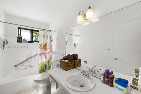 Casa en venta en Margate, Florida, 4 dormitorios, 137.96 m2 № 2168427 - foto 24