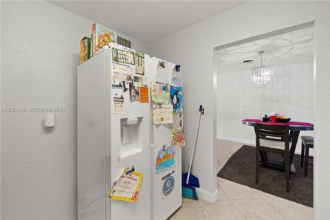 Casa en venta en Margate, Florida, 4 dormitorios, 137.96 m2 № 2168427 - foto 18