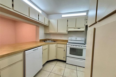 Copropriété à louer à Orlando, Floride: 2 chambres, 98.85 m2 № 2095404 - photo 7