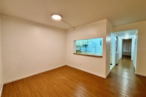 Copropriété à louer à Orlando, Floride: 2 chambres, 98.85 m2 № 2095404 - photo 4