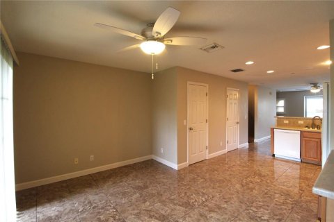 Touwnhouse à louer à Bradenton, Floride: 2 chambres, 101.45 m2 № 2107545 - photo 5