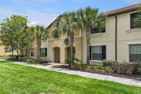 Townhouse in Kissimmee, Florida 5 bedrooms, 210.24 sq.m. № 2103916 - photo 3