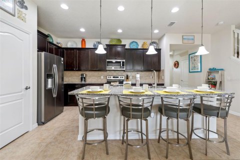 Townhouse in Kissimmee, Florida 5 bedrooms, 210.24 sq.m. № 2103916 - photo 7