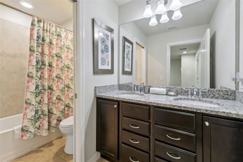 Townhouse in Kissimmee, Florida 5 bedrooms, 210.24 sq.m. № 2103916 - photo 22
