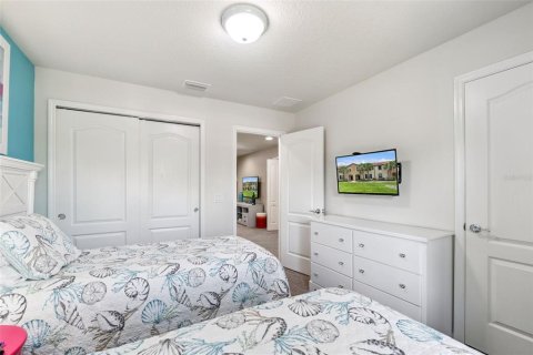 Townhouse in Kissimmee, Florida 5 bedrooms, 210.24 sq.m. № 2103916 - photo 19