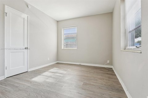 House in Fort Lauderdale, Florida 2 bedrooms, 74.32 sq.m. № 1488536 - photo 23