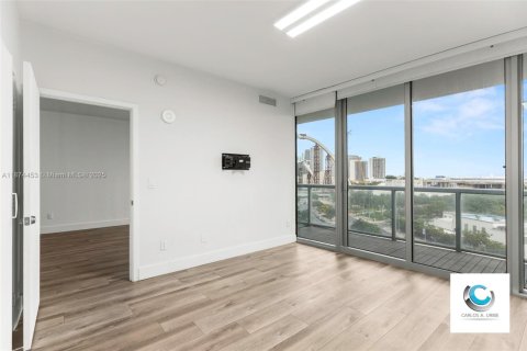 Condo in Miami, Florida, 1 bedroom  № 1925824 - photo 21