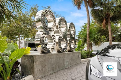 Condo in Miami, Florida, 1 bedroom  № 1925824 - photo 29