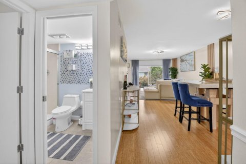 Copropriété à louer à Delray Beach, Floride: 2 chambres, 94.11 m2 № 2146088 - photo 6