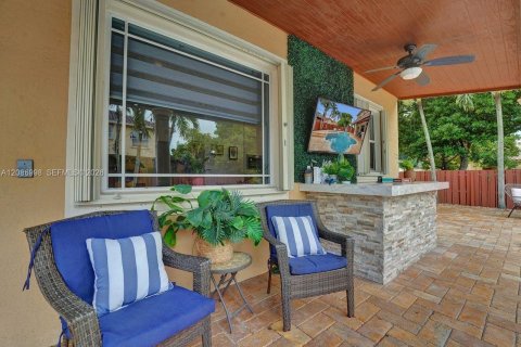 House in Miramar, Florida 4 bedrooms, 219.44 sq.m. № 2368487 - photo 25