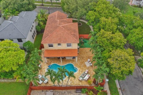 House in Miramar, Florida 4 bedrooms, 219.44 sq.m. № 2368487 - photo 13