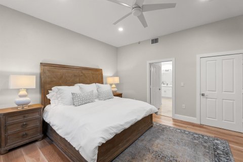 Condo in West Palm Beach, Florida, 2 bedrooms  № 2392021 - photo 16
