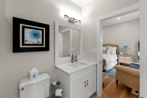 Condo in West Palm Beach, Florida, 2 bedrooms  № 2392021 - photo 29