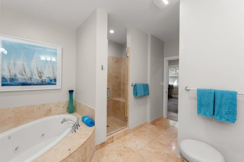 Condo in West Palm Beach, Florida, 2 bedrooms  № 2392021 - photo 21