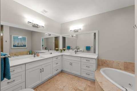 Condo in West Palm Beach, Florida, 2 bedrooms  № 2392021 - photo 19