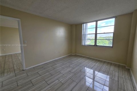 Купить кондоминиум в Майами, Флорида 1 спальня, 78.04м2, № 2046147 - фото 6