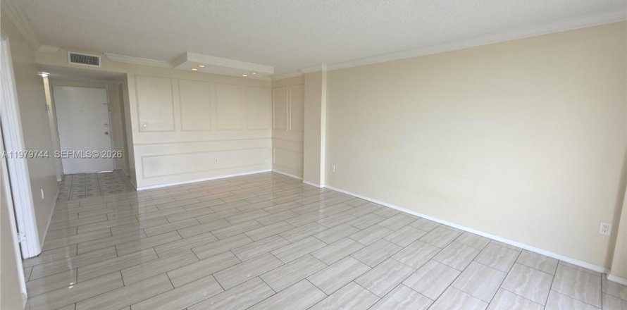 Кондоминиум с 1 спальней в Майами, Флорида № 2046147