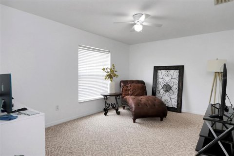 House in Ocala, Florida 3 bedrooms, 185.8 sq.m. № 1915589 - photo 8