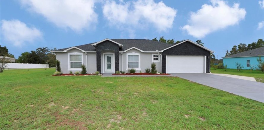House in Ocala, Florida 3 bedrooms, 185.8 sq.m. № 1915589
