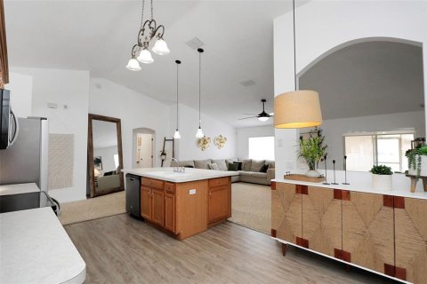 House in Ocala, Florida 3 bedrooms, 185.8 sq.m. № 1915589 - photo 17