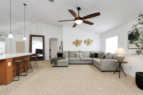 House in Ocala, Florida 3 bedrooms, 185.8 sq.m. № 1915589 - photo 20
