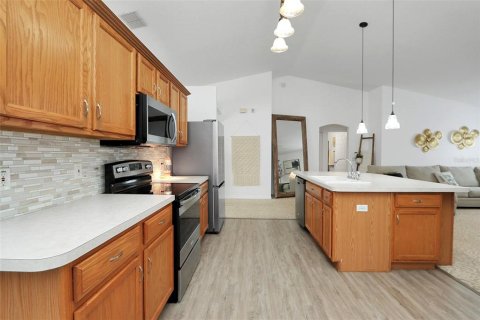 House in Ocala, Florida 3 bedrooms, 185.8 sq.m. № 1915589 - photo 18