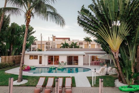 Casa en Oakland Park, Florida 4 dormitorios, 168.15 m2 № 2147362