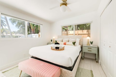 Casa en venta en Oakland Park, Florida, 4 dormitorios, 168.15 m2 № 2147362 - foto 19