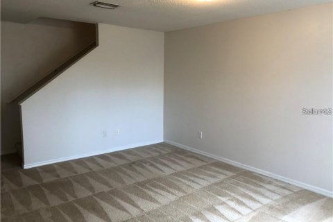 Adosado en alquiler en Brandon, Florida, 2 dormitorios, 148.18 m2 № 1917420 - foto 4