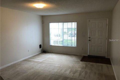 Adosado en alquiler en Brandon, Florida, 2 dormitorios, 148.18 m2 № 1917420 - foto 3