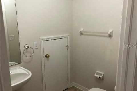 Adosado en alquiler en Brandon, Florida, 2 dormitorios, 148.18 m2 № 1917420 - foto 6