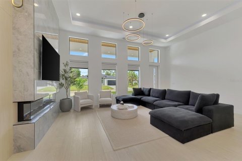 Casa en venta en North Port, Florida, 3 dormitorios, 188.68 m2 № 2238597 - foto 8